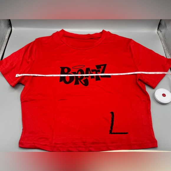 Bratz Crop Top - Picture 9 of 10